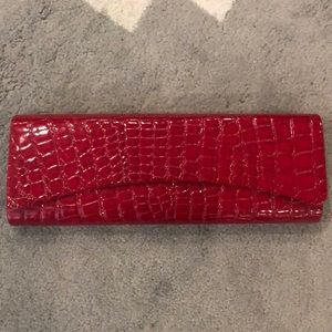 Red snakeskin clutch✨✨